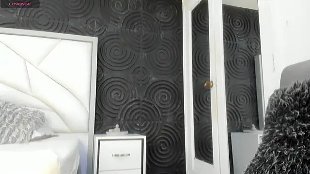 AbigailWilliams  online show from October 2025 11:16:01 AM