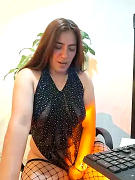 emmily d online show from January 2025 10:06:01 PM