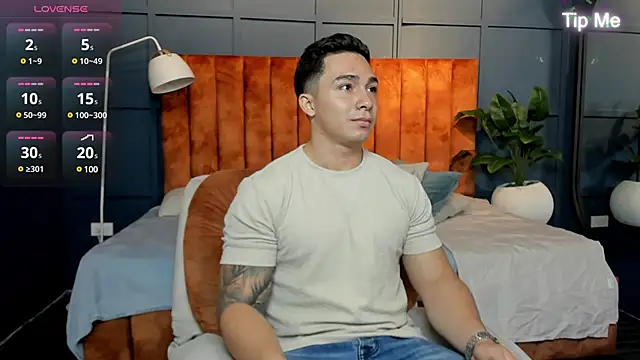 Ryan Hunt online show from February 2025 01:09:02 PM