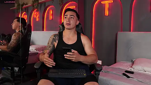 Ryan Hunt online show from December 2025 01:06:01 PM