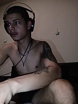 Snapshot of BigDickEnrg7195 chatting on November 2025 12:32:02 AM BigDickEnrg7195 online show from November 2025 12:32:02 AM