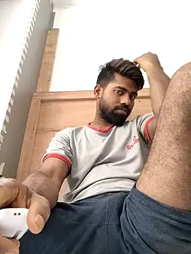 INDIANBOY7439 online show from May 2026 08:41:01 AM