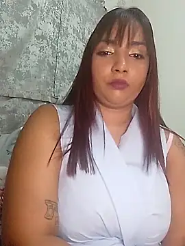 GORGEOUSLIPS online show from November 2025 03:21:01 PM