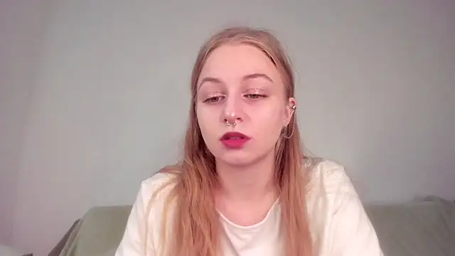 MiaMews online show from March 2026 04:00:02 PM