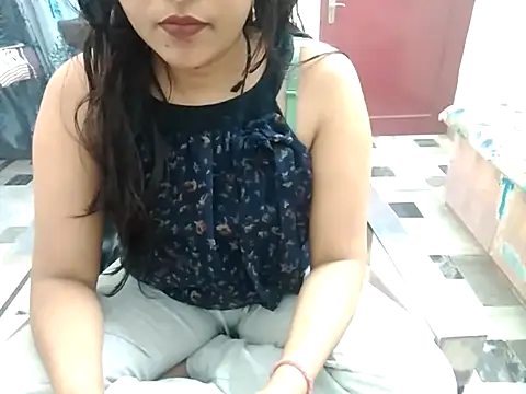 aarushi sharmaa online show from March 2025 02:14:02 AM