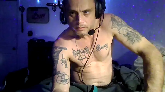 Buffshagswell online show from February 2025 10:20:02 PM