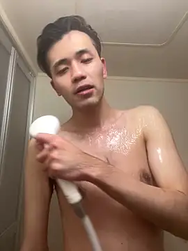 Snapshot of ryusei18570 chatting on February 2025 01:43:01 PM ryusei18570 online show from February 2025 01:43:01 PM