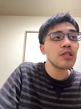 Snapshot of ryusei18570 chatting on March 2025 02:10:02 PM ryusei18570 online show from March 2025 02:10:02 PM