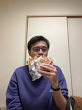 Snapshot of ryusei18570 chatting on March 2026 10:15:02 PM ryusei18570 online show from March 2026 10:15:02 PM