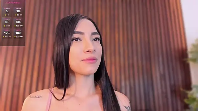 Jennmiiller  online show from February 2025 11:38:02 AM