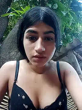 Snapshot of Julix_A chatting on January 2025 03:21:01 PM Julix A online show from January 2025 03:21:01 PM