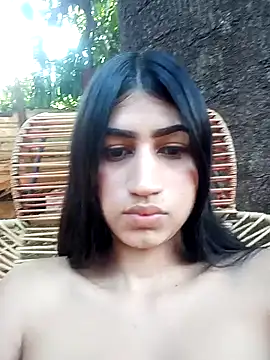 Snapshot of Julix_A chatting on January 2025 07:50:01 PM Julix A online show from January 2025 07:50:01 PM