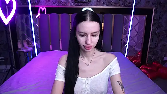 Snow WhiteeeX online show from February 2026 06:39:02 AM