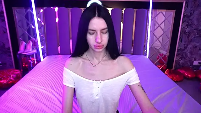 Snow WhiteeeX online show from February 2026 06:43:02 AM