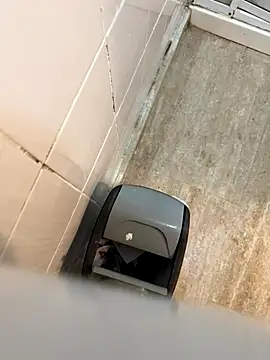 Snapshot of reelciii21 chatting on September 2025 09:40:02 PM reelciii21 online show from September 2025 09:40:02 PM