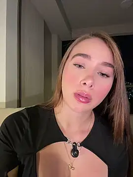 Snapshot of Lanataylor- chatting on May 2026 12:18:01 AM Lanataylor- online show from May 2026 12:18:01 AM