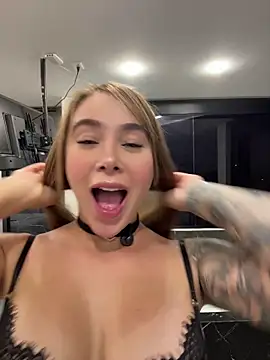 Snapshot of Lanataylor- chatting on May 2026 12:05:01 AM Lanataylor- online show from May 2026 12:05:01 AM