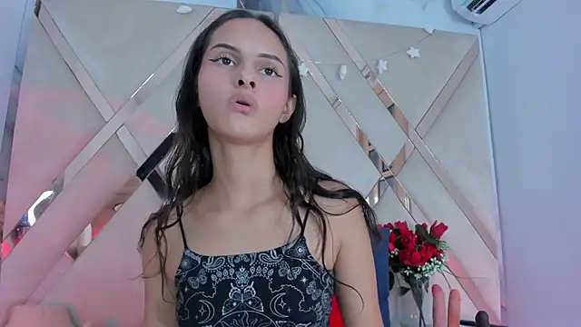 ninaht online show from November 2025 08:41:02 PM