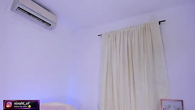 ninaht online show from April 2026 09:04:01 PM