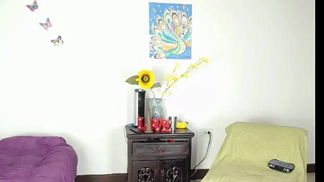 Snapshot of Madison__12 chatting on December 2024 08:07:01 PM Madison  12 online show from December 2024 08:07:01 PM