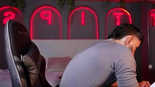 Austin bolt online show from November 2025 02:53:02 AM