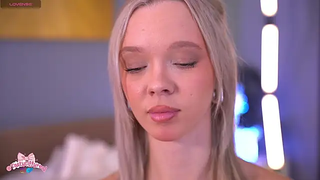  AlinaBailey online show from April 2026 07:15:02 AM