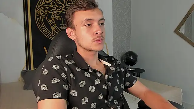 Desmon Clark online show from January 2025 01:12:02 AM