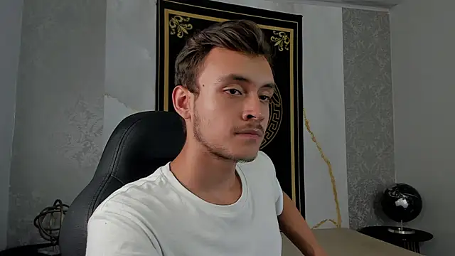 Desmon Clark online show from January 2025 10:11:02 PM