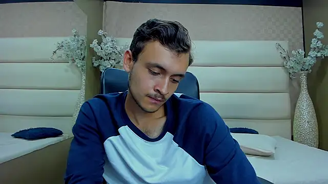 Desmon Clark online show from February 2025 09:08:02 AM