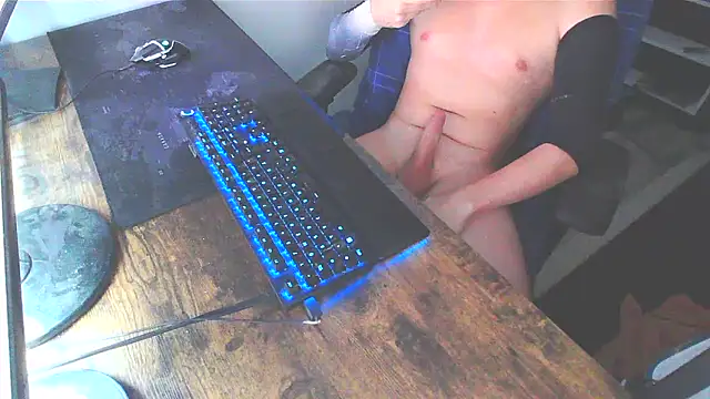 WouldLovetoFuckYou666 online show from November 2025 02:17:02 PM