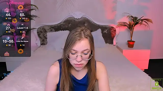 LayriantaVee online show from January 2025 10:11:02 AM