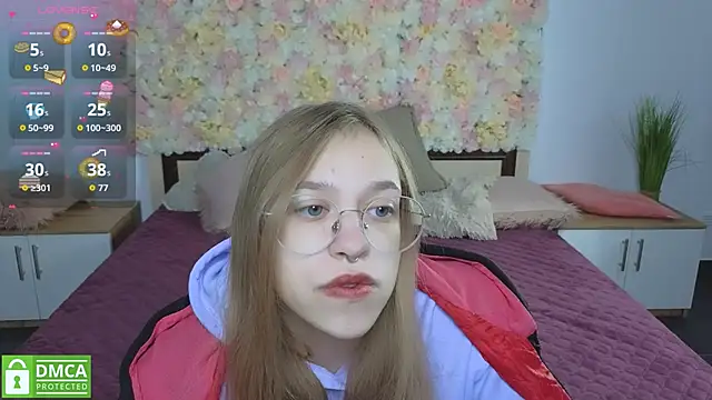 LayriantaVee online show from October 2025 05:57:02 AM