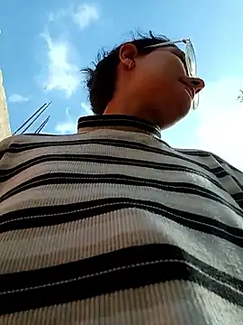 Ary-18 online show from November 2025 01:43:01 PM