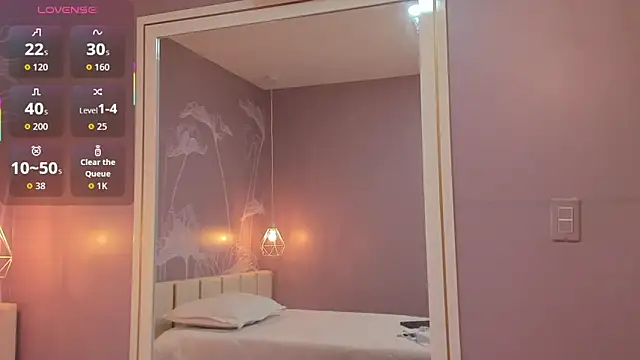 Sensual Sophie  online show from September 2025 10:29:01 AM