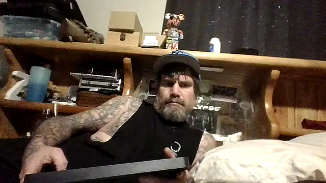 clitstitsandbongrips online show from October 2025 02:52:02 PM