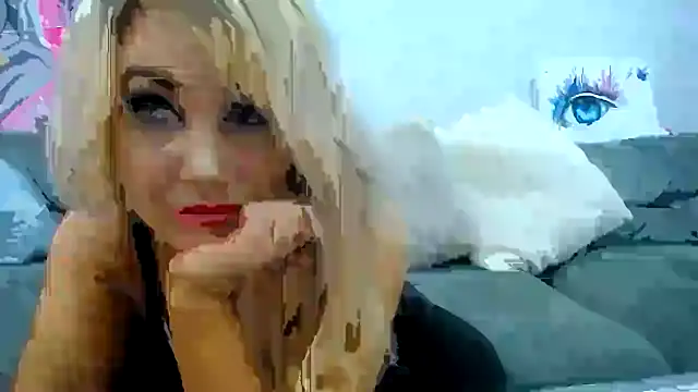 Niquitasparkles online show from November 2025 01:34:01 PM