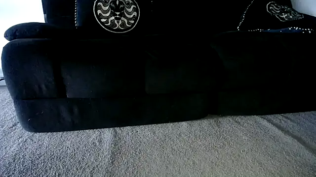 Niquitasparkles online show from November 2025 03:54:01 AM