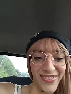 Dani pegin online show from December 2025 02:47:01 PM