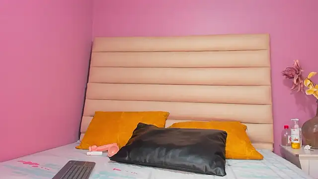 ZaritaLenon online show from September 2025 09:04:01 PM