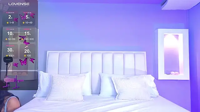 HannaPaola online show from October 2025 10:40:01 PM