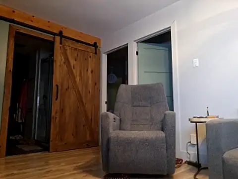 Frankdick01 online show from February 2026 01:01:02 AM