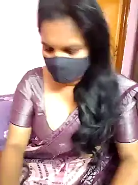 Snapshot of Lilly-queen chatting on March 2025 06:25:01 PM Lilly-queen online show from March 2025 06:25:01 PM