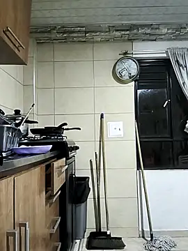 Tefannyy  online show from March 2026 10:32:02 AM