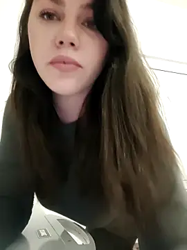 Snapshot of leeya_lee chatting on March 2025 08:48:02 PM leeya lee online show from March 2025 08:48:02 PM