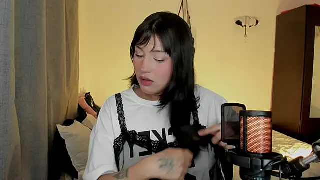 Ju Kyung online show from September 2025 12:32:02 AM