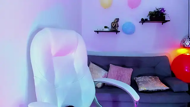 yenny garcia online show from November 2025 06:21:01 PM