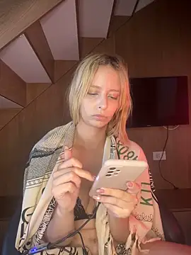 Bellahcha online show from April 2026 06:07:01 PM