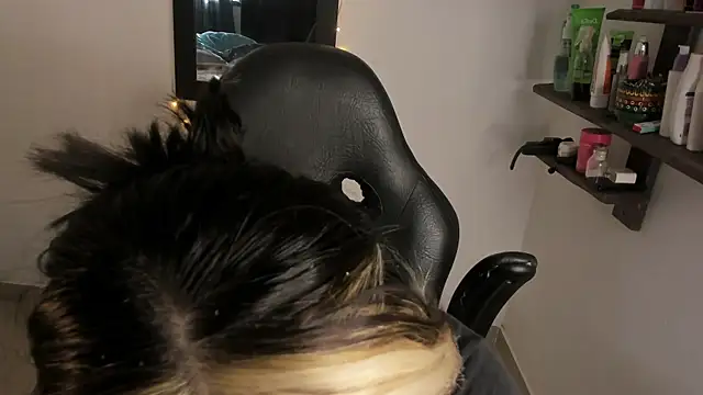 AnnikaMerliahh  online show from January 2026 01:36:01 PM