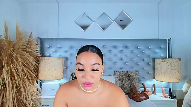 EileenBenzon online show from March 2025 06:21:02 PM