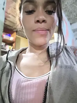 Snapshot of Cositarica_69 chatting on April 2026 05:00:02 AM Cositarica 69 online show from April 2026 05:00:02 AM